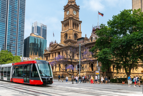 trams in sydney cbd picture